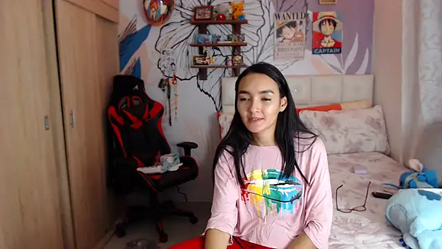 LinzyBaner Chat XXX live