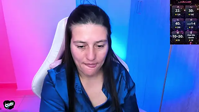 Saskyaa élő XXX-chatje