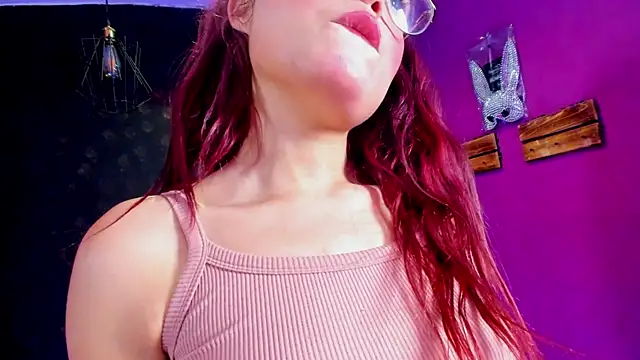 XXX chat uživo modela Alexa_Slave