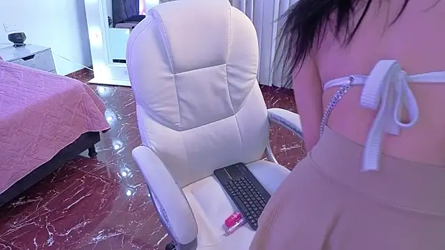 Chatroom XXX en direct de lycoris_19