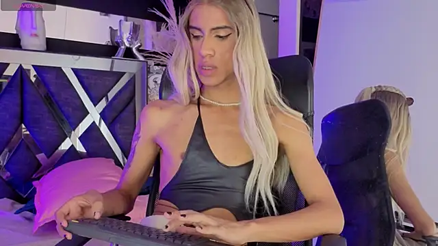 megan_lenon Adlı Modelin Web Kamerası Şovu