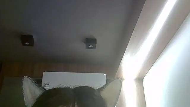 SkinnyKitten's Live XXX Chat