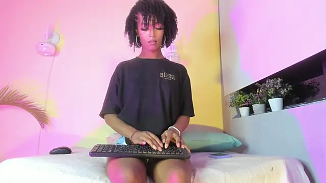 nahomy_james25n Live XXX chat