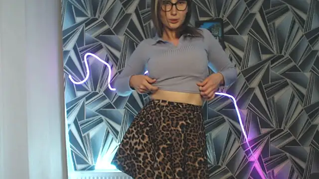 Czat XXX na żywo – NikkiKiss___