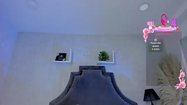 XXX chat uživo modela EmiliaRose_