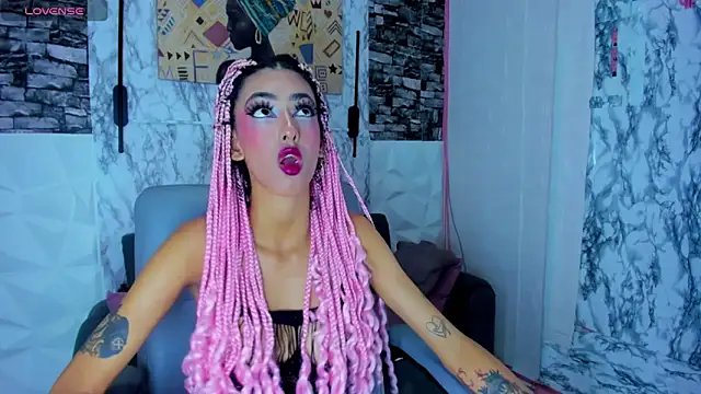 Queen_Cuarxxo Chat XXX live
