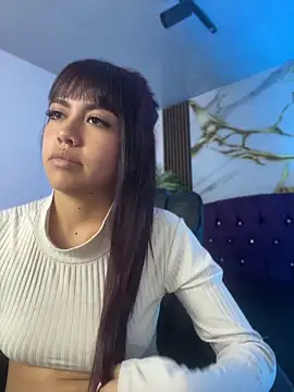 kira_ec Chat XXX in diretta