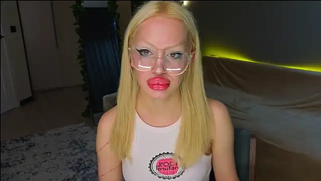 Luna_Beverly Chat XXX in diretta