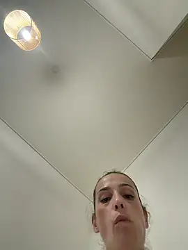 Lolaa92i – webcam-show
