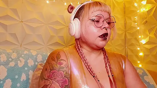 Онлайн чат XXX Satyn_doll