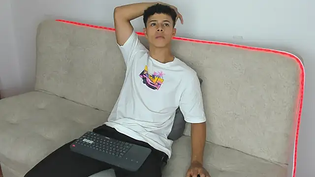 _Alex_Colton 라이브 XXX 채팅