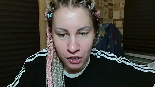 TherestlessKitty Adlı Modelin Canlı XXX Sohbeti