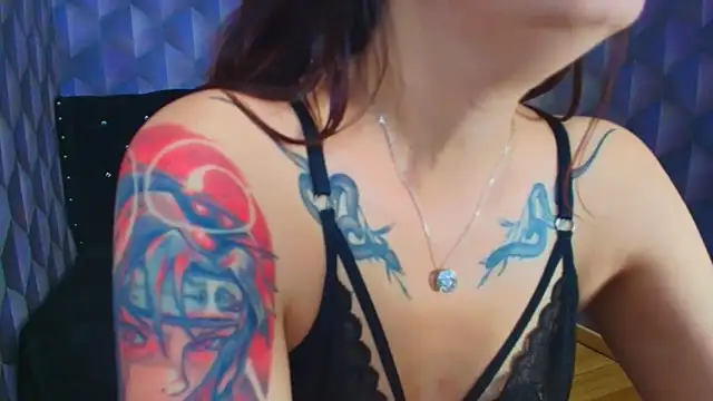 Chat +18 de LiaHarryis ao vivo