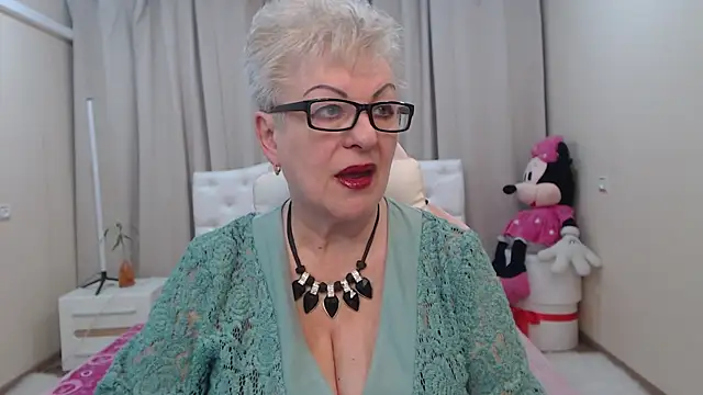 KayleSmoll élő XXX-chatje