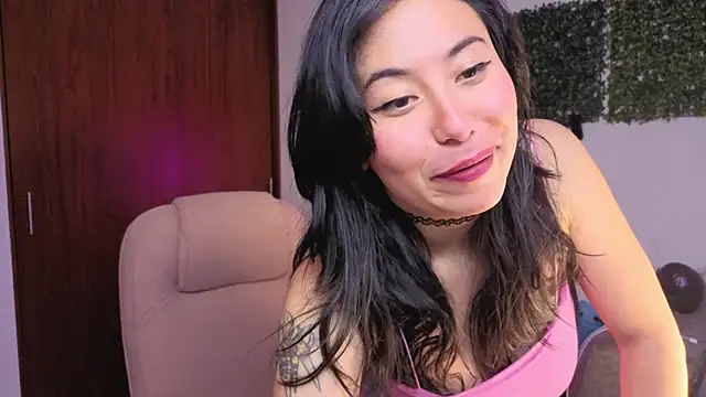 LolaOpalX 现场XXX聊天