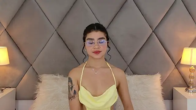OliviaDiaz Chat XXX in diretta
