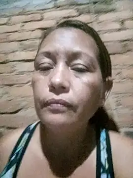 marinita13's Live XXX Chat