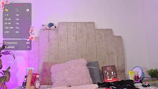 Онлайн чат XXX Emily_hall19