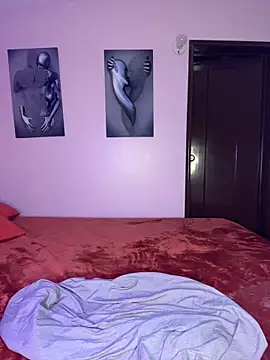 ThePrettyTiana live XXX chat