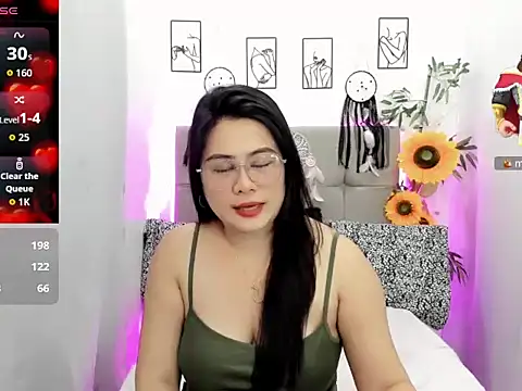 Chat +18 de Ccinamonjazz ao vivo