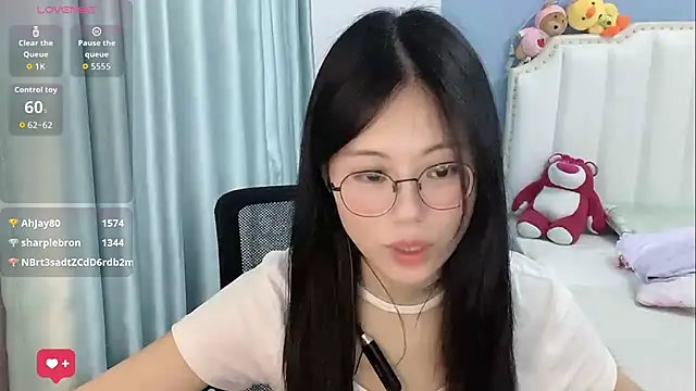Luna-666 Obrolan Langsung XXX