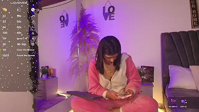 miaoconell Adlı Modelin Canlı XXX Sohbeti