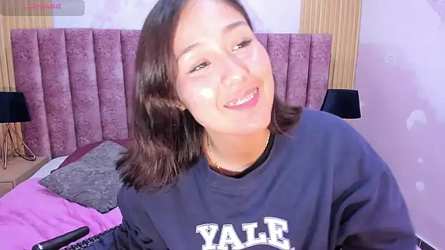 AmelieCooper's Live XXX Chat