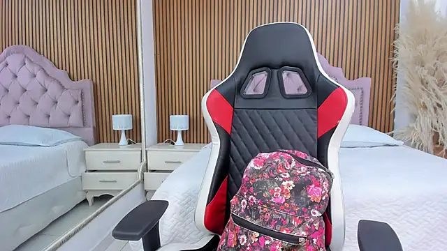 Živý XXX chat nahomyrusell