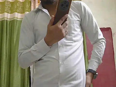 Stubborndesiboy's Webcam Show