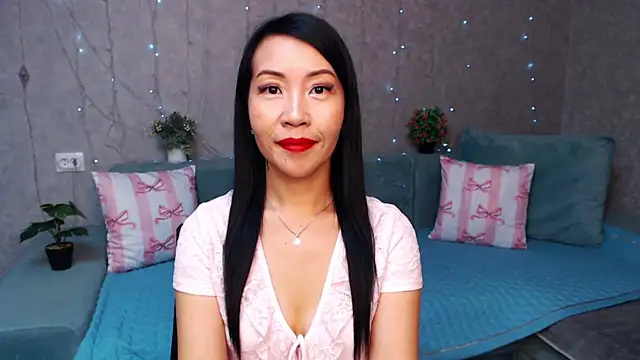 LiaPak Live XXX-chat