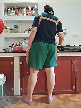 دردشة LiilyZi الجنسية المباشرة