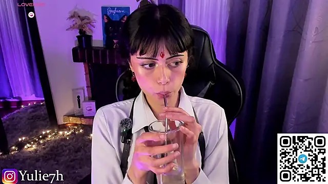 Czat XXX na żywo – _Jessy_Moon_