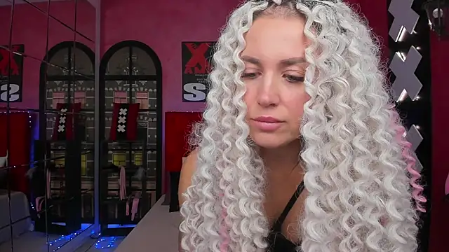 Fire__Dancer's Live XXX Chat