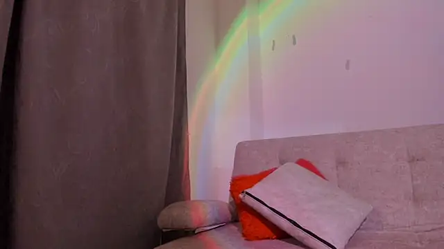 Noaah_0814 élő XXX-chatje