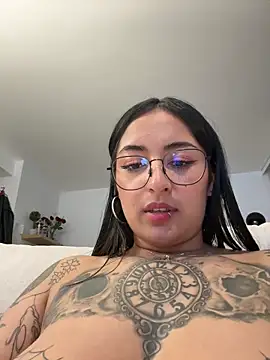 Chat XXX Live Rae_Lil_White