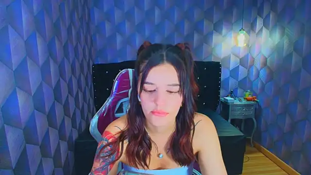 LiaHarryis' Live XXX Chat