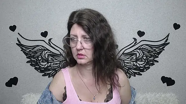 RoseHille élő XXX-chatje