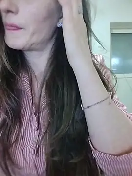 Chat XXX en directo de CrazyMaya39