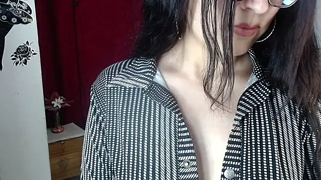 Kathi_04's Live XXX Chat