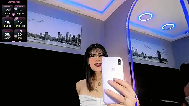 CuteMiaaa webcam show