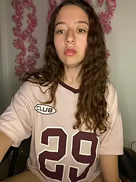 -rosi Adlı Modelin Canlı XXX Sohbeti