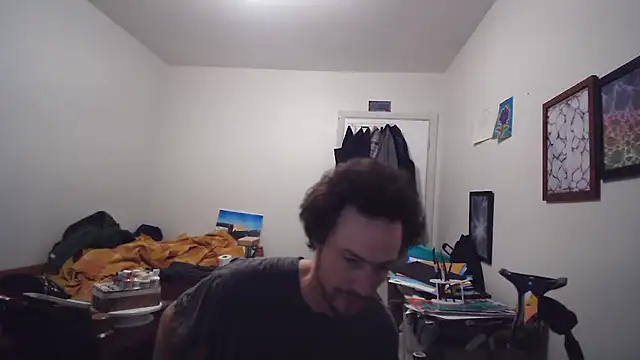JohnnyMoves Webcam Show