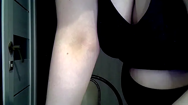 Chatroom XXX en direct de AnitaWillias