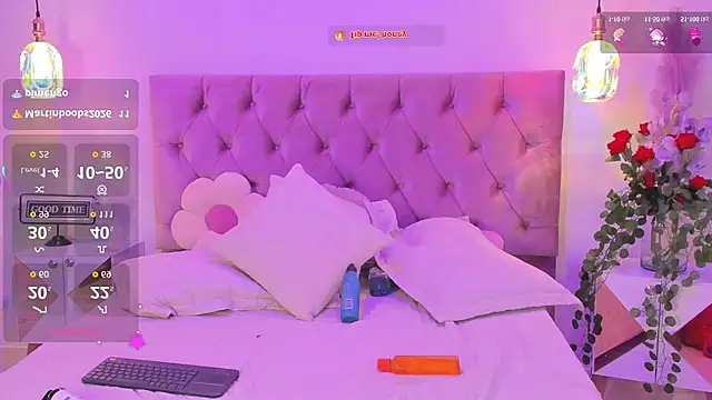 SofiaBloomm's Live XXX Chat