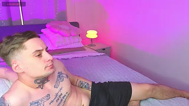 XXX chat uživo modela drillfi11