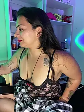 Chatroom XXX en direct de Amarantha_666