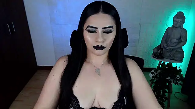 GODDESS_EVANS: онлайн-секс-чат
