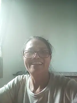 Pertunjukan Kamera Web Vieekee