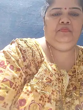 tamilthanushri's Live XXX Chat