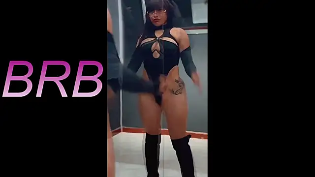 NaomiAmazing01 Live XXX-Chat